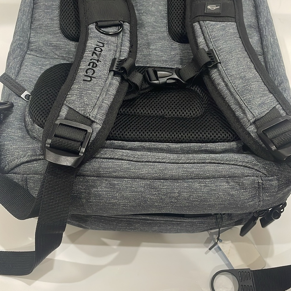 Naztech Smartpack Multi-Utility Travel Backpack. - Picture 5 of 14